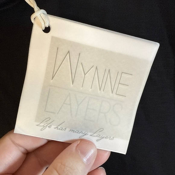 Elegant Black Sleeveless Blouse Size Medium Turtleneck NWT - Picture 4 of 10